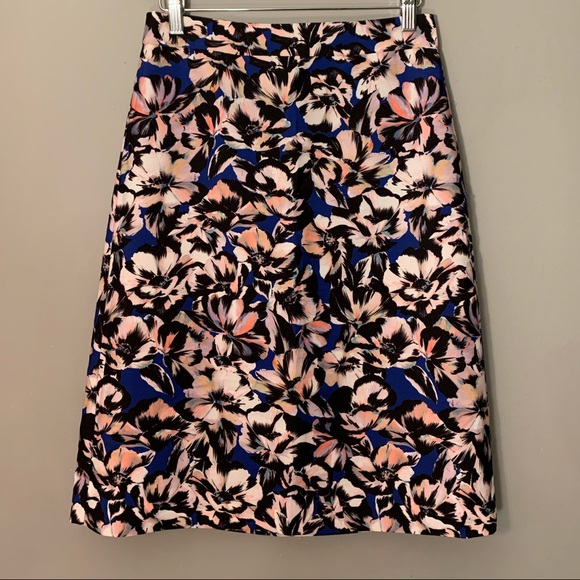 J. Crew Dresses & Skirts - J.Crew A-line midi skirt Hibiscus print Sz 2